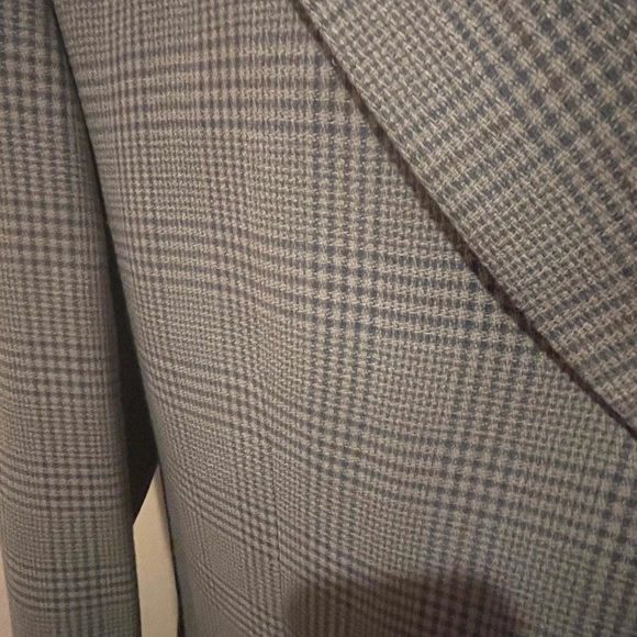 Yves Saint Laurent Windowpane 3-Button Gray Sport Coat with Notched Lapels - Picture 6 of 12